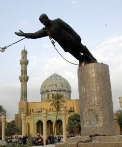 Saddam's statue pulled down